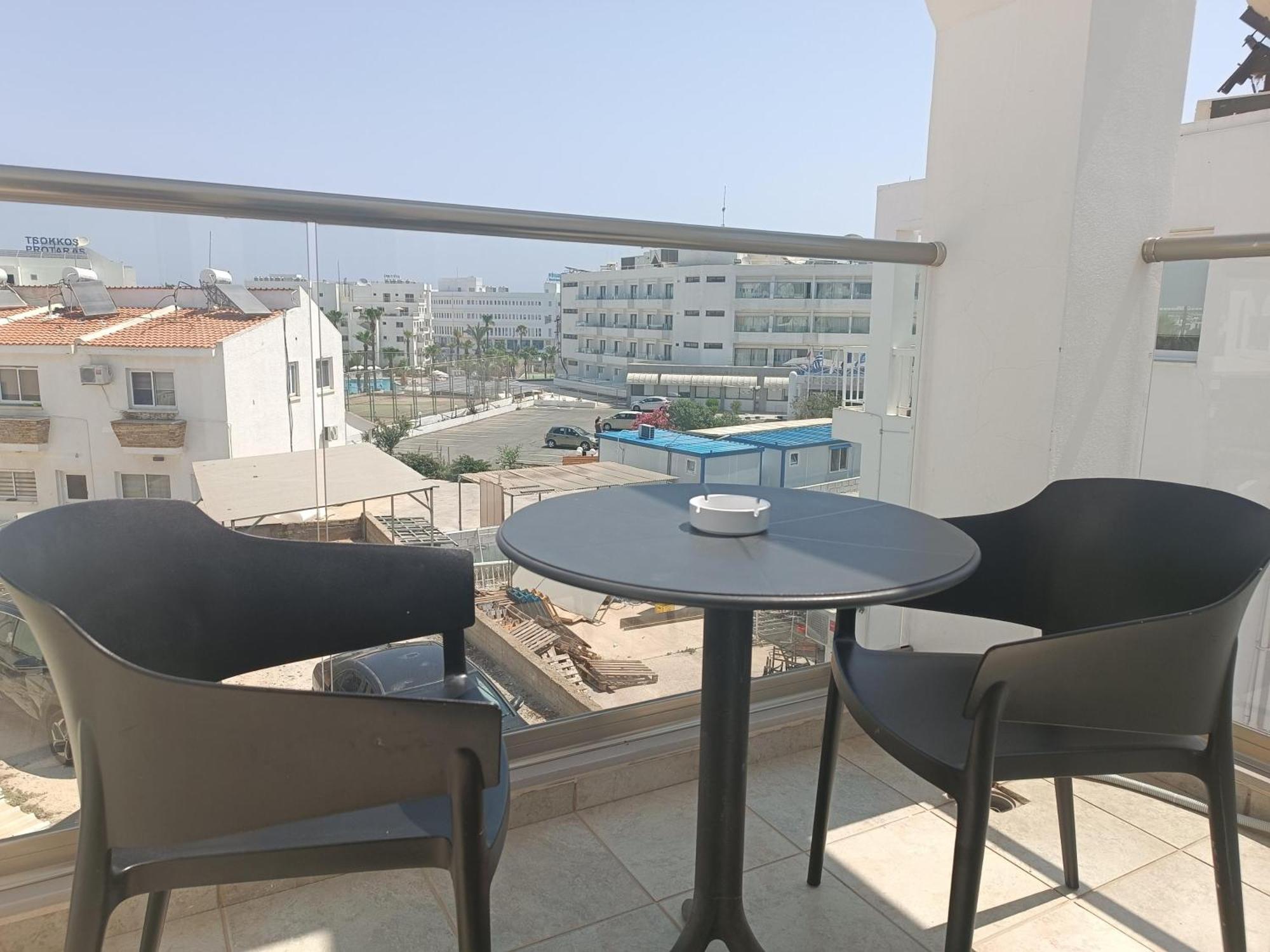 Georgia Hotel Apartments بروتاراس المظهر الخارجي الصورة